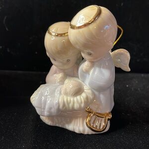 Precious Moments Vintage (1997) Avon Release by Enesco Ornament “Holy Family”NIB